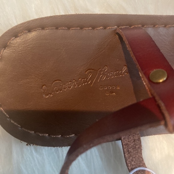 Universal thread size 6 1/2 sandal NEW - Picture 2 of 3